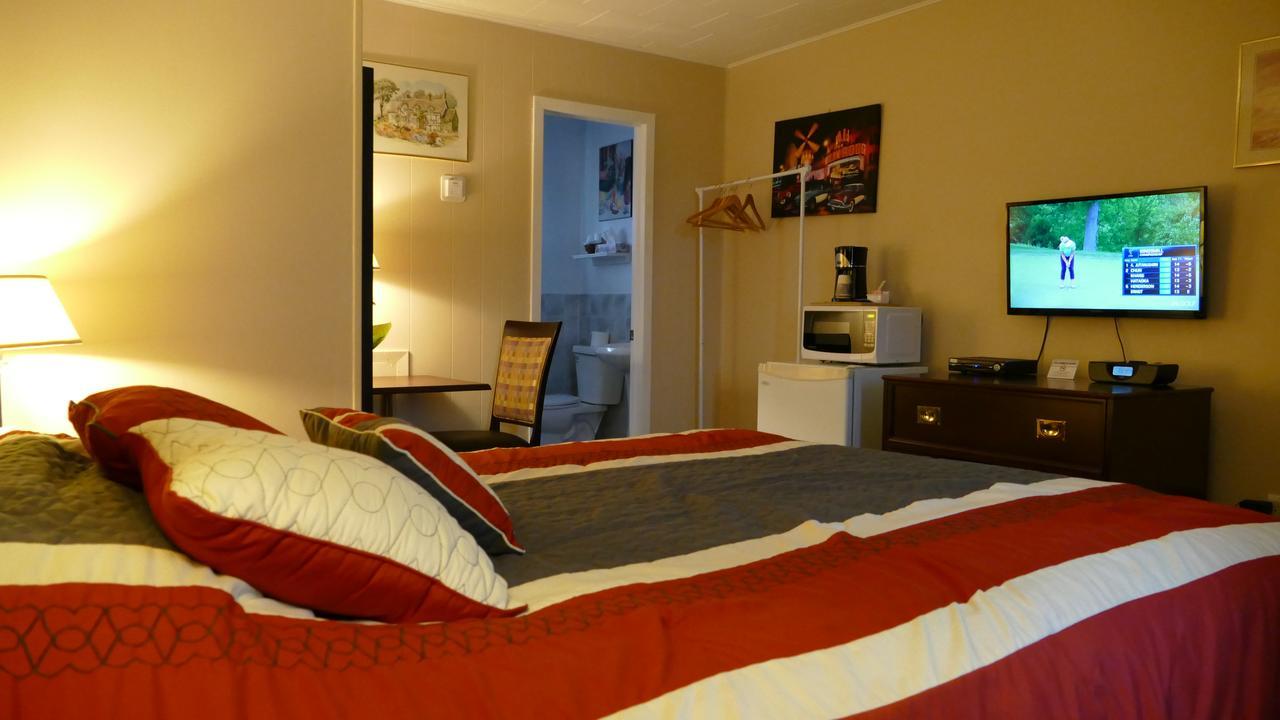 The White Horse Motel Cornwall Bagian luar foto