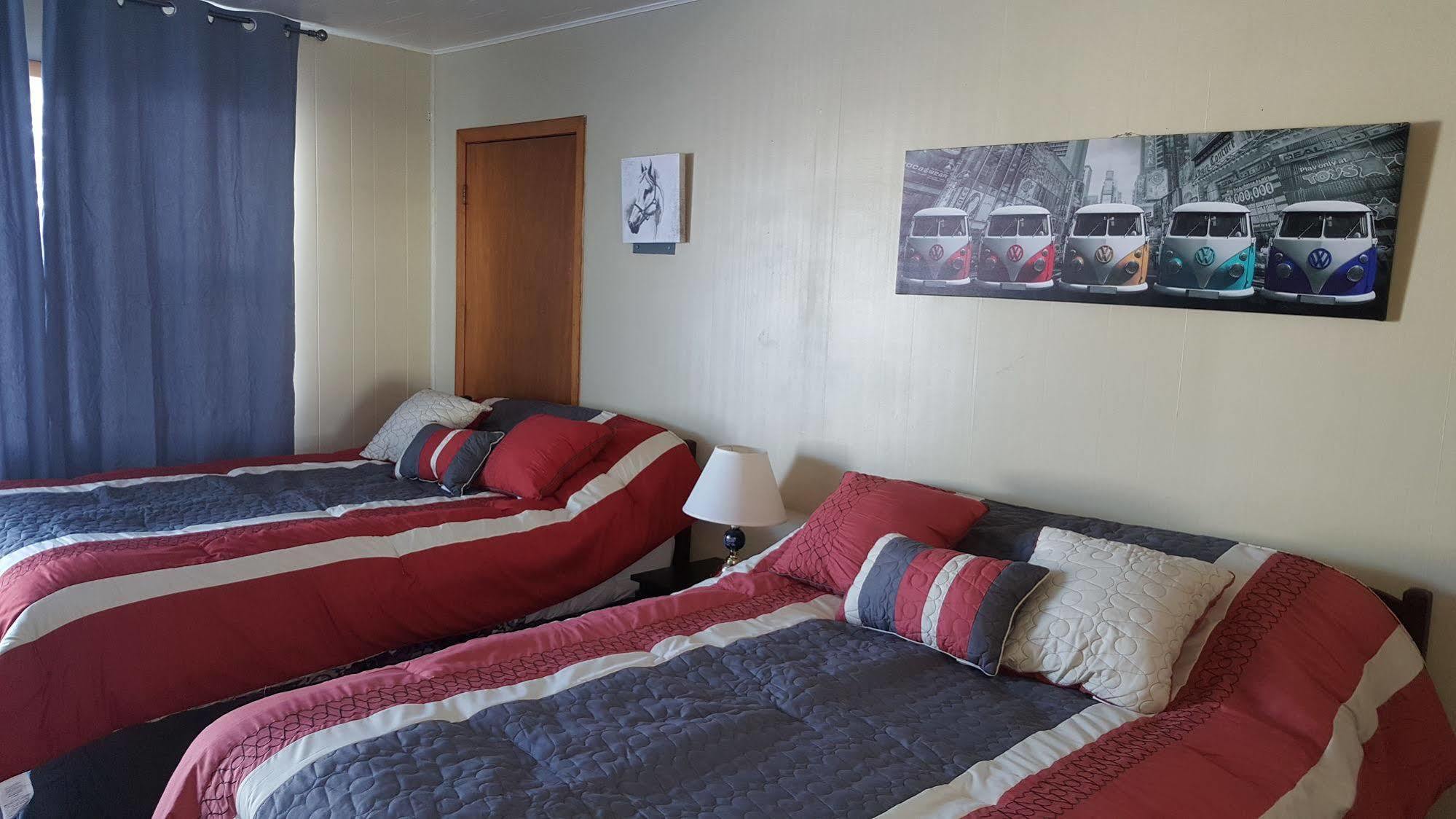 The White Horse Motel Cornwall Bagian luar foto